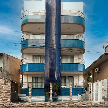 Residencial Edite No Centro De Bombinha 봄비나스 외부 사진