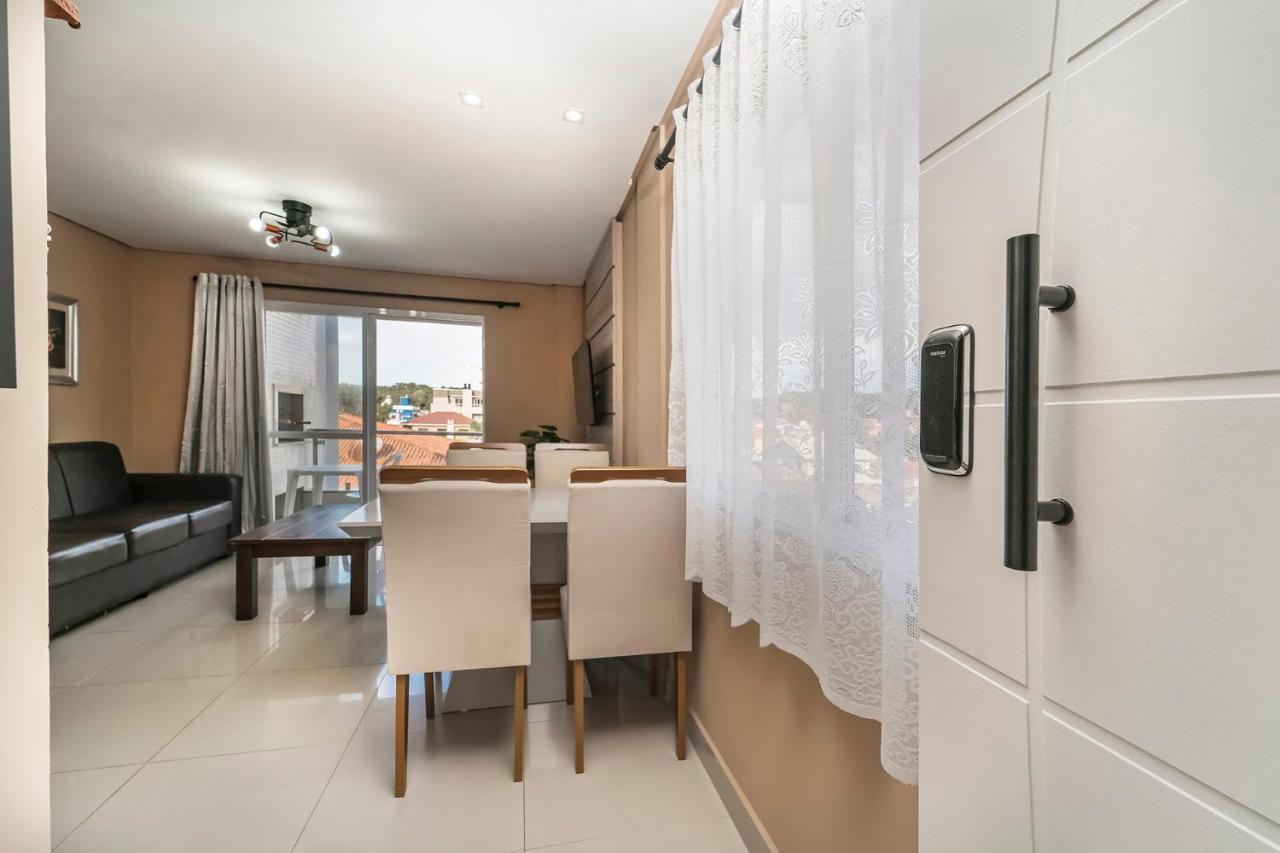 Residencial Edite No Centro De Bombinha 봄비나스 외부 사진