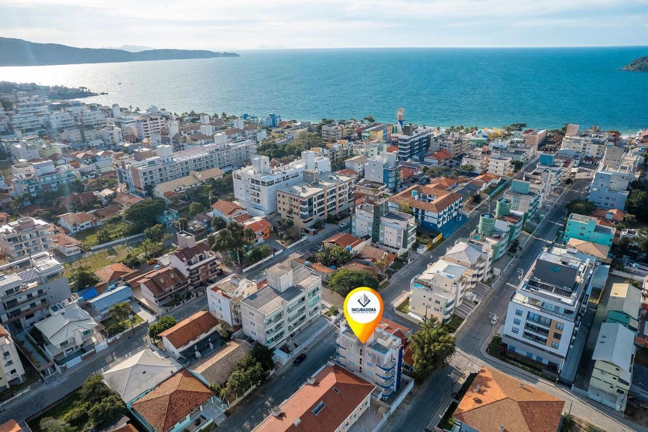 Residencial Edite No Centro De Bombinha 봄비나스 외부 사진